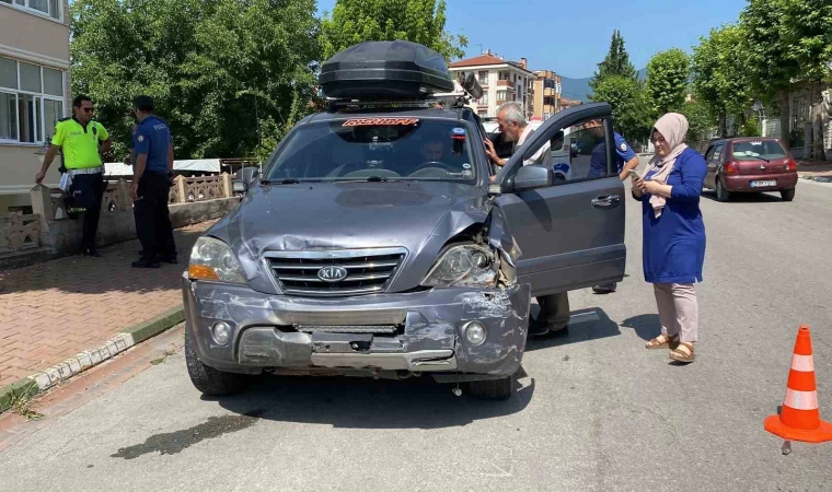 Karabük’te trafik kazası: 1’i ağır 3 yaralı