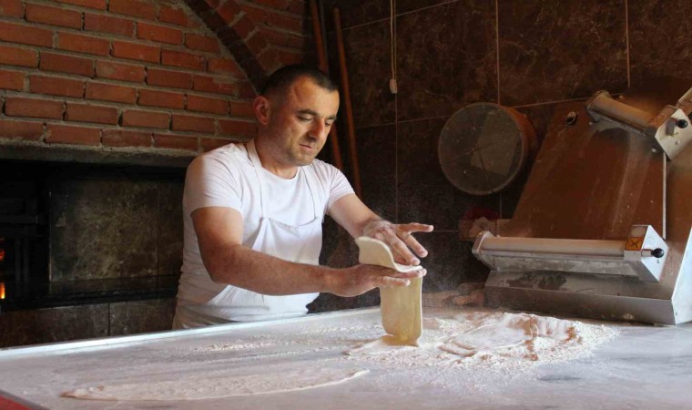 Samsun ’Çarşamba Pidesi’nin lezzetinin sırrını anlattı