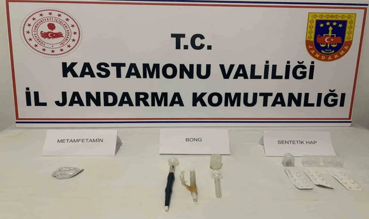 Uyuşturucu madde ile yakalanan şahıs gözaltına alındı