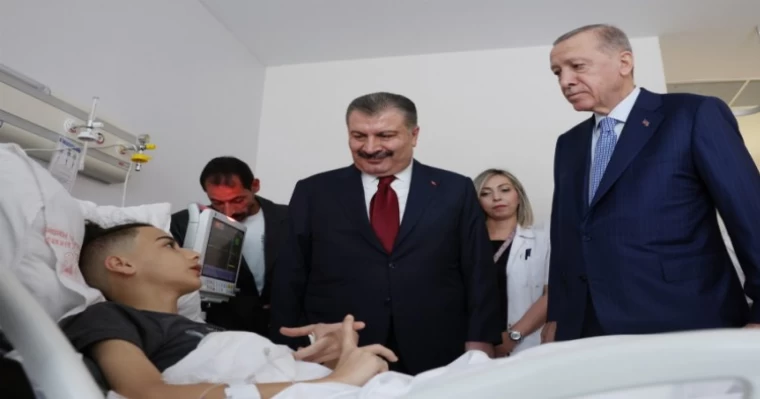 Cumhurbaşkanı Erdoğan’dan Gazze’den getirilen hastalara ziyaret