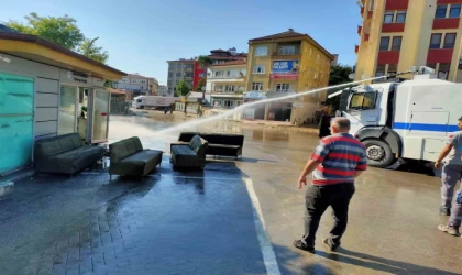 Bartın da Selin izleri TOMA ile temizlendi