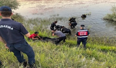 Gölete düşen 74 yaşındaki adamın cansız bedenine ulaşıldı