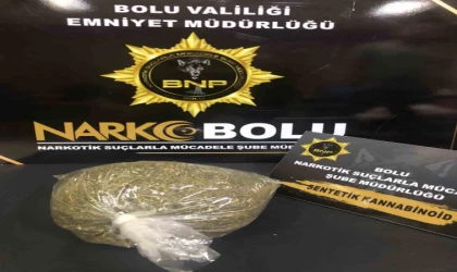 Yolcu olarak bindiği otobüste 650 gram uyuşturucu madde ile yakalandı